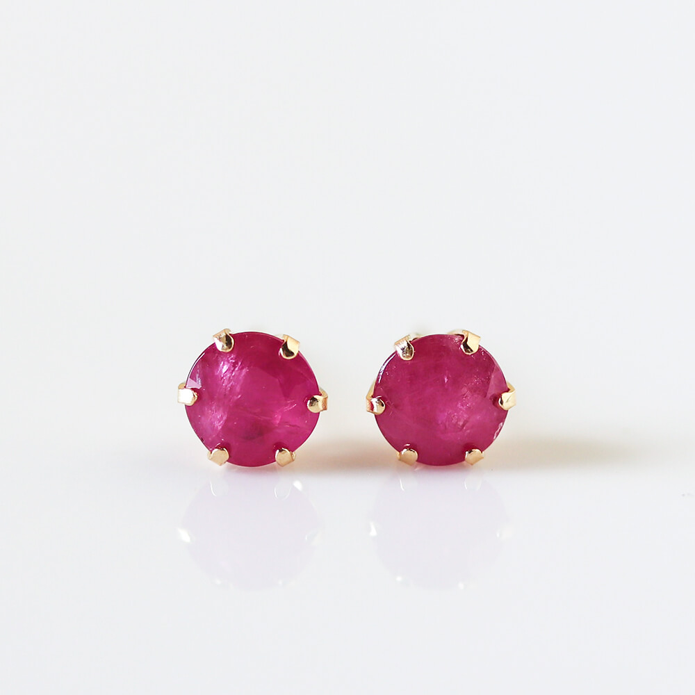 ルビー ピアス | K18〈Web限定〉