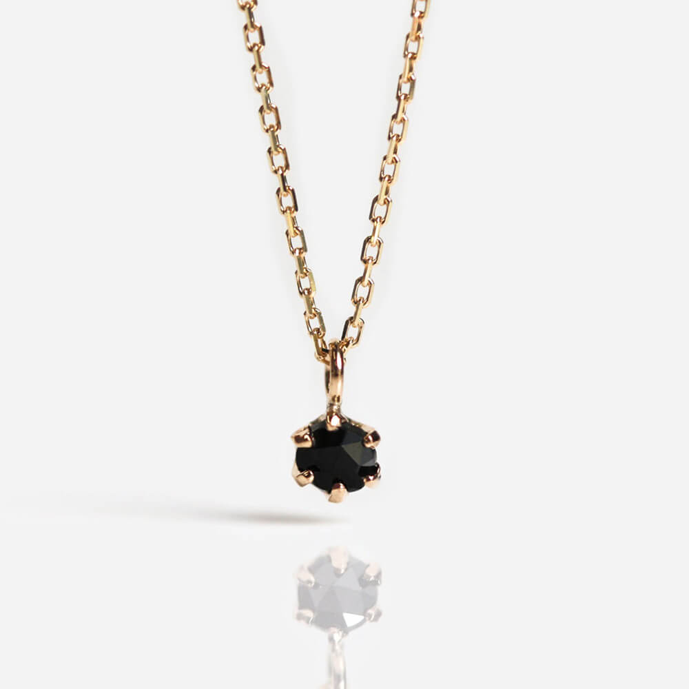 一石 ブラックダイヤモンド 0.05ct ネックレス | K10YG