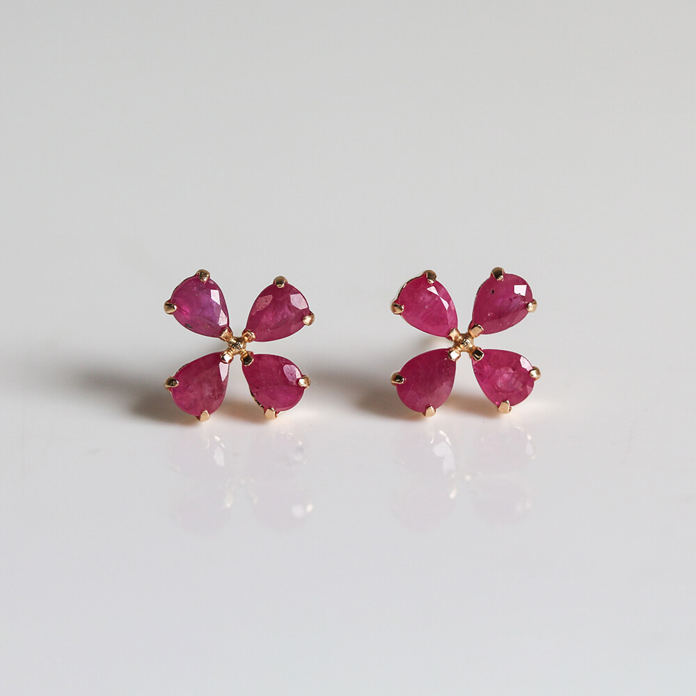 ルビー フラワー ピアス | K10YG 【WEB/ランドマーク店限定】